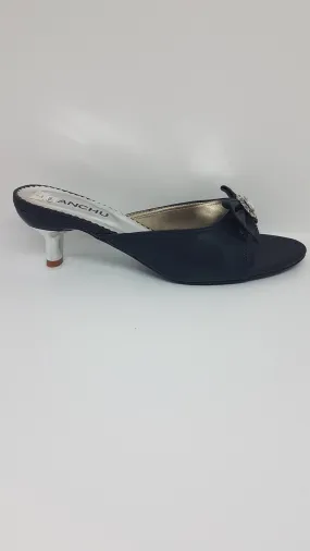 Black Bow Slip On SK004