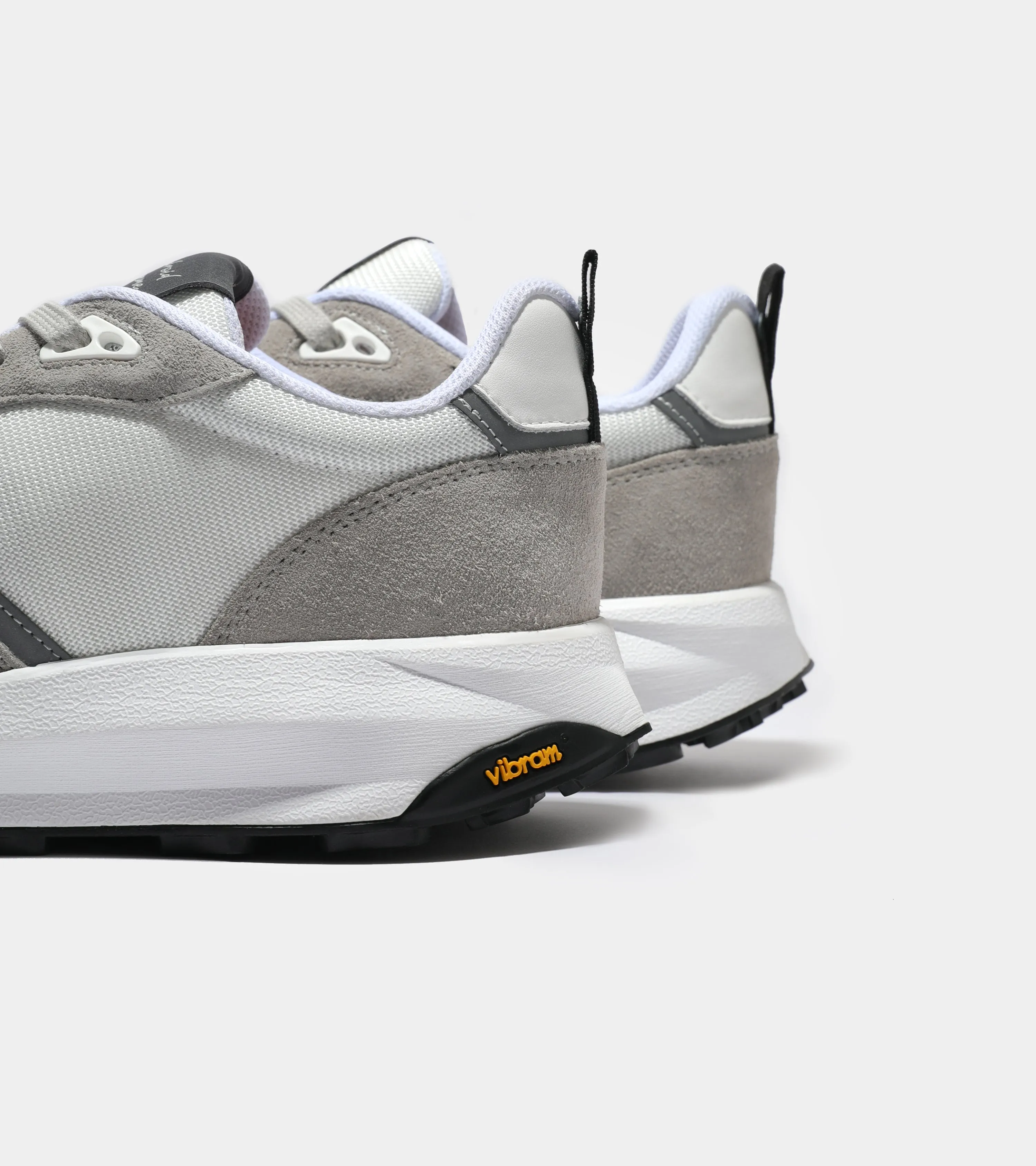 Cascais Runner | Light Grey Suede Mesh AHP234-51