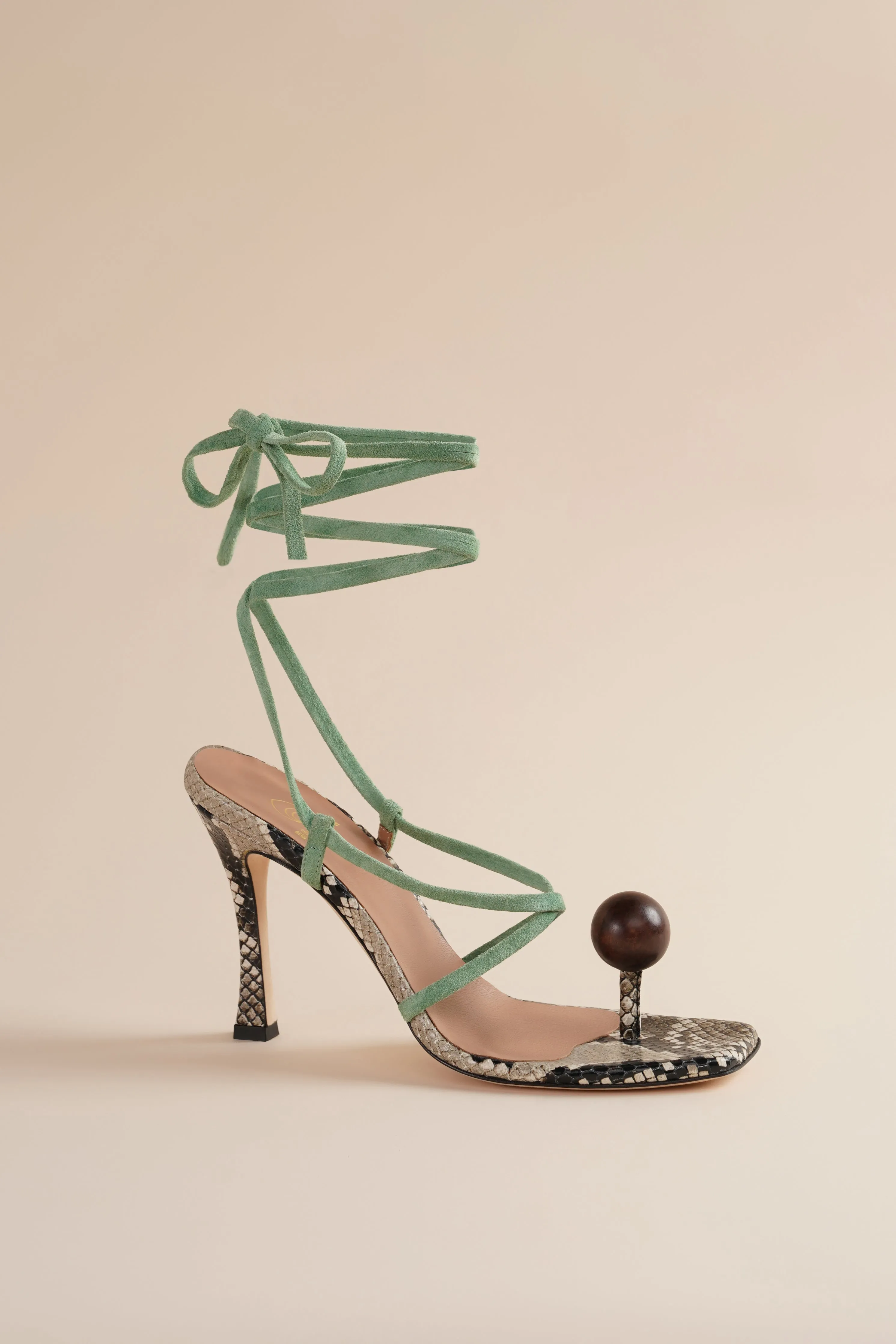 Globe Sandals in Cactus Green