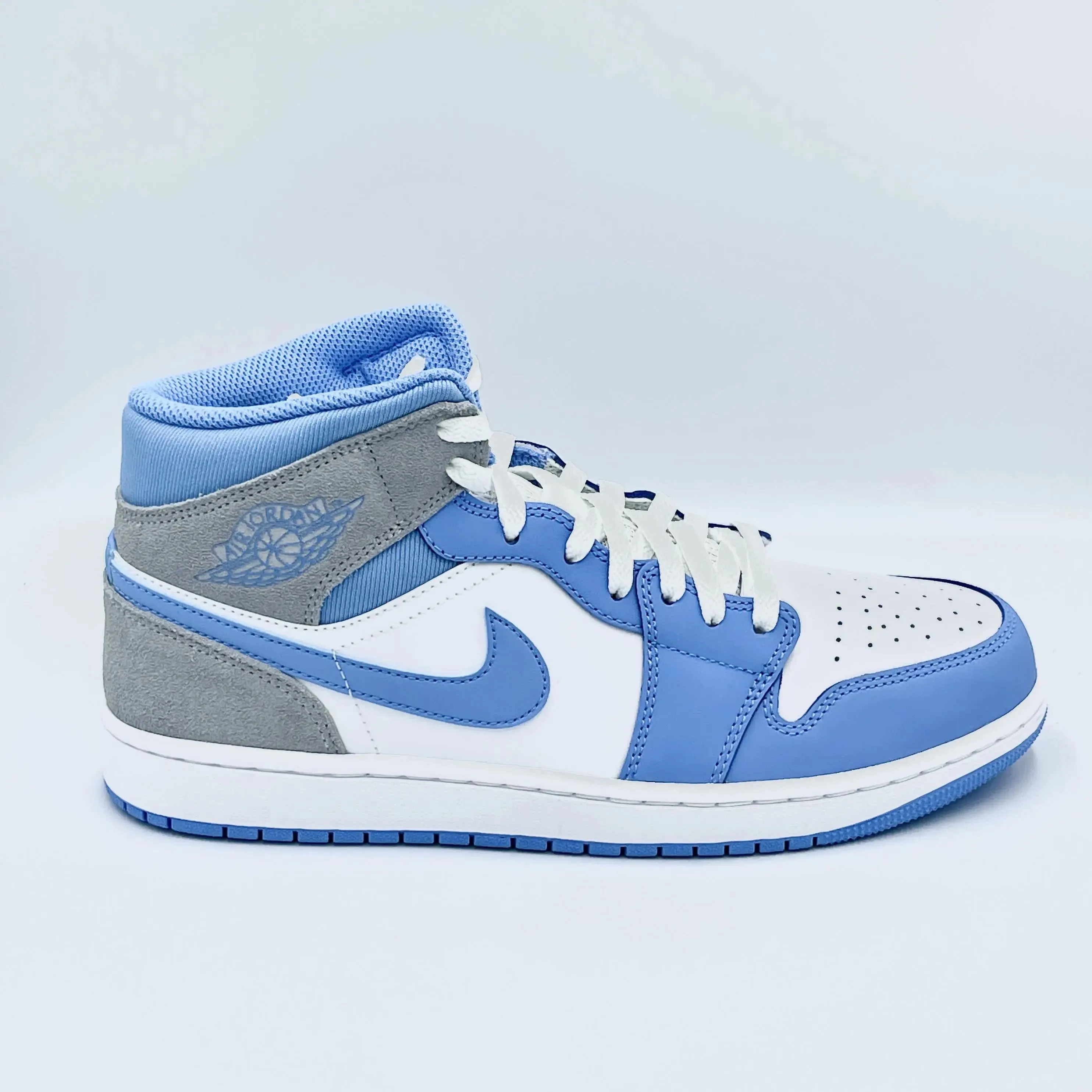 Jordan 1 Mid University Blue Grey