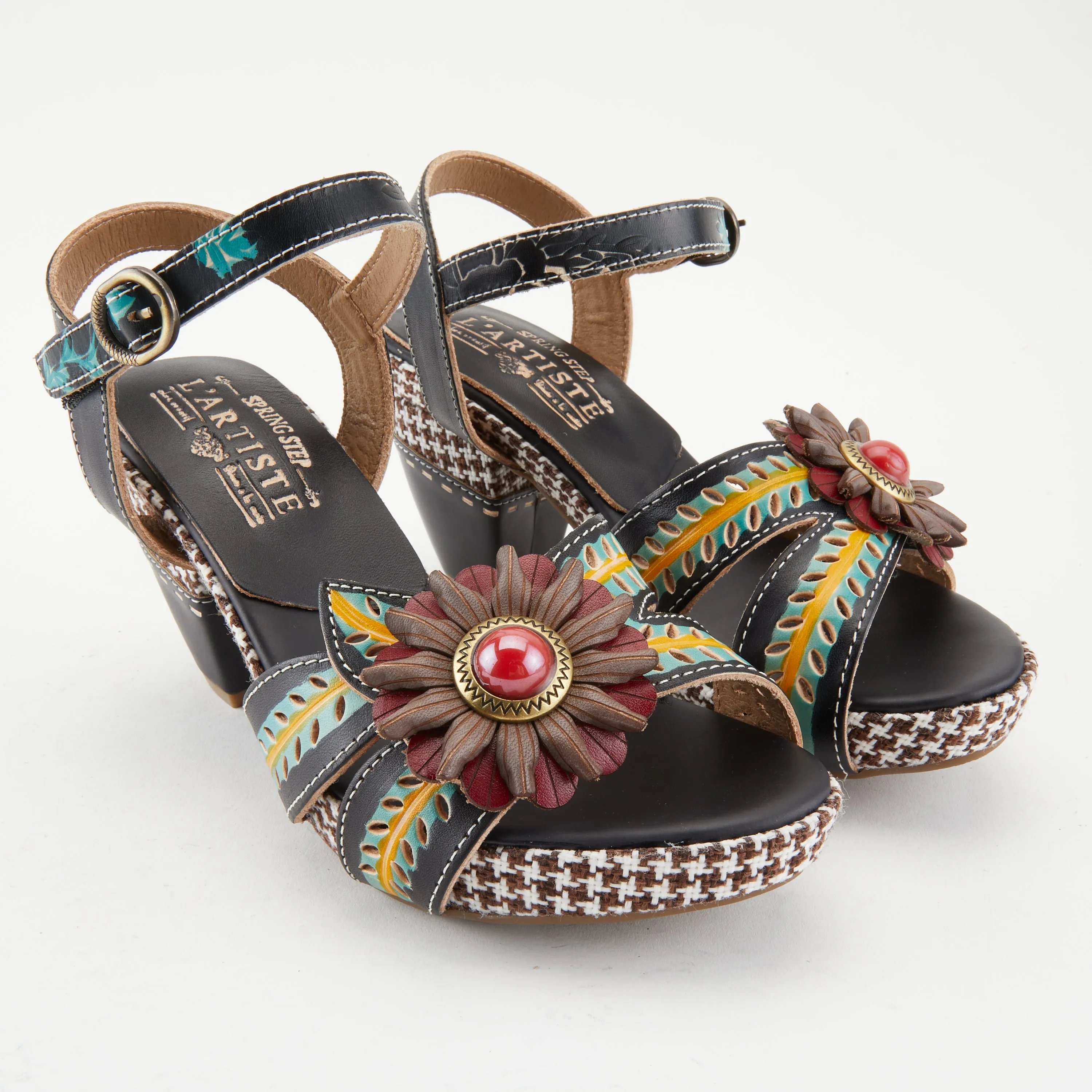 L'ARTISTE ASTARR SANDALS